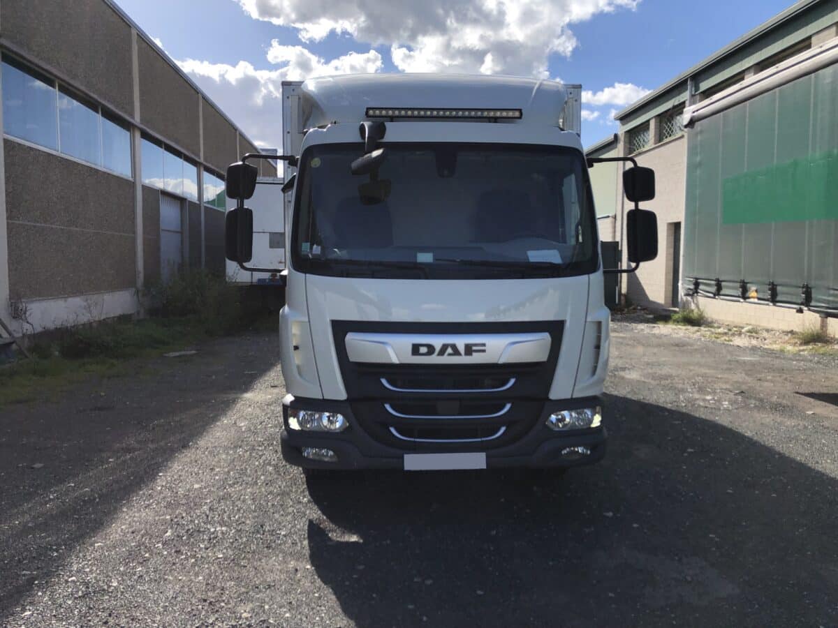 DAF LF 230 FA Furgón Ideal para paquetería. Nueva oferta!! - Imagen 3